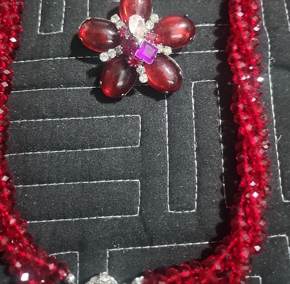 #28.VANTAGE Elegant Red Beaded Jewelry Set - Picture 3 of 15